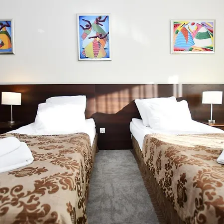 Komfortowy Apartament W Arka Medical Apartament *